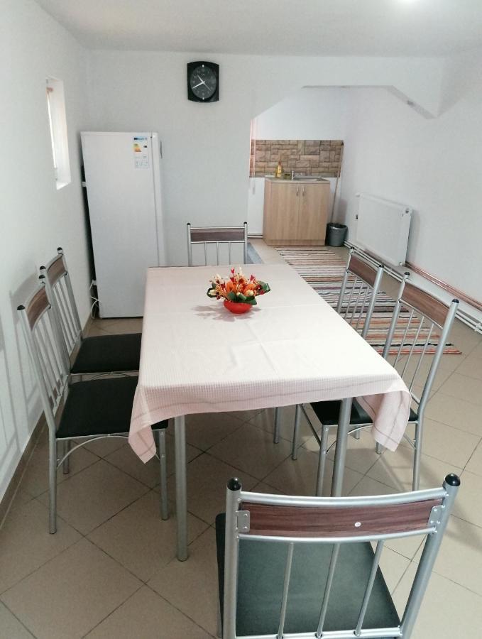 Apartmán Ugralet Lunca de Sus Exteriér fotografie