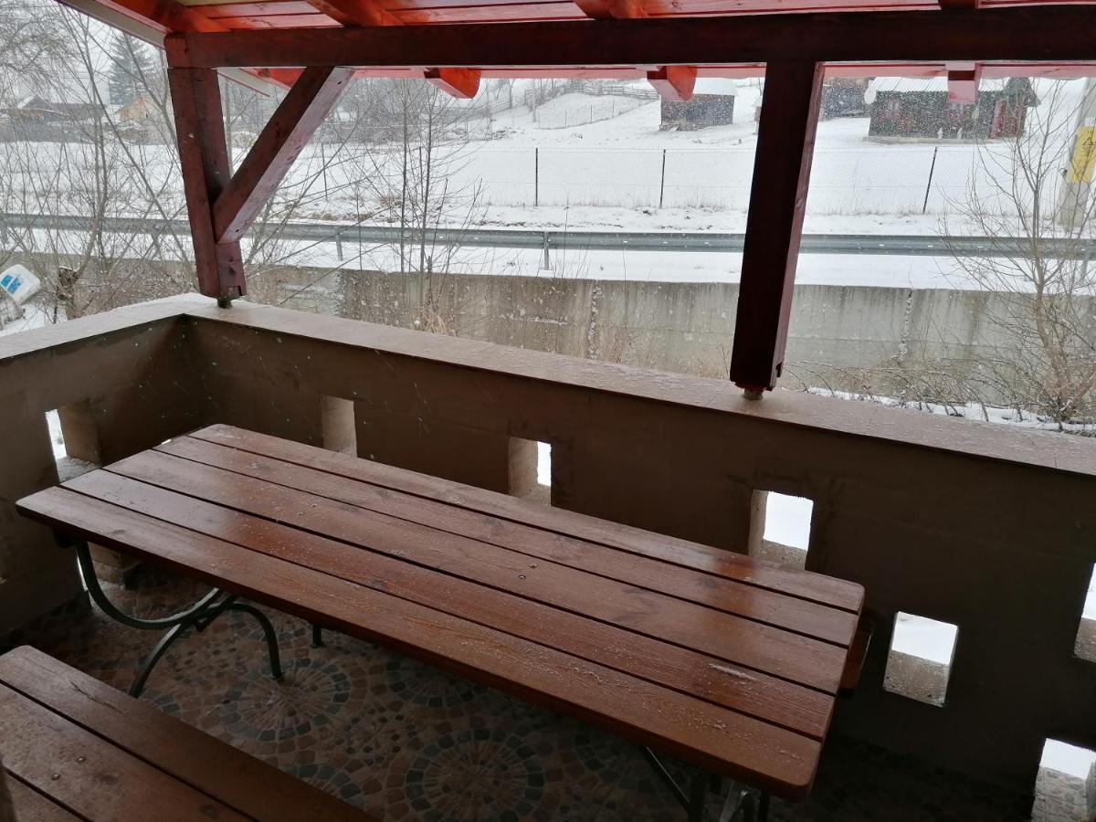Apartmán Ugralet Lunca de Sus Exteriér fotografie