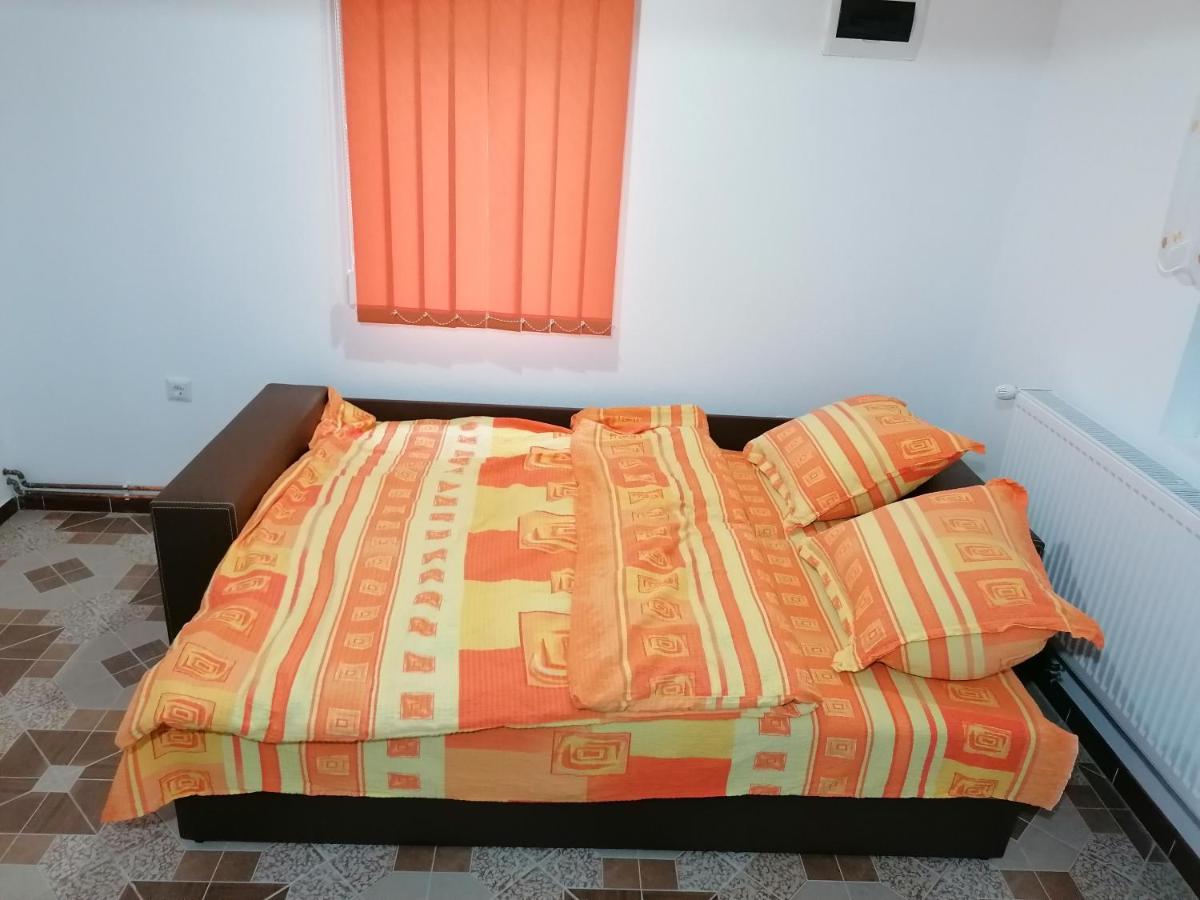 Apartmán Ugralet Lunca de Sus Exteriér fotografie
